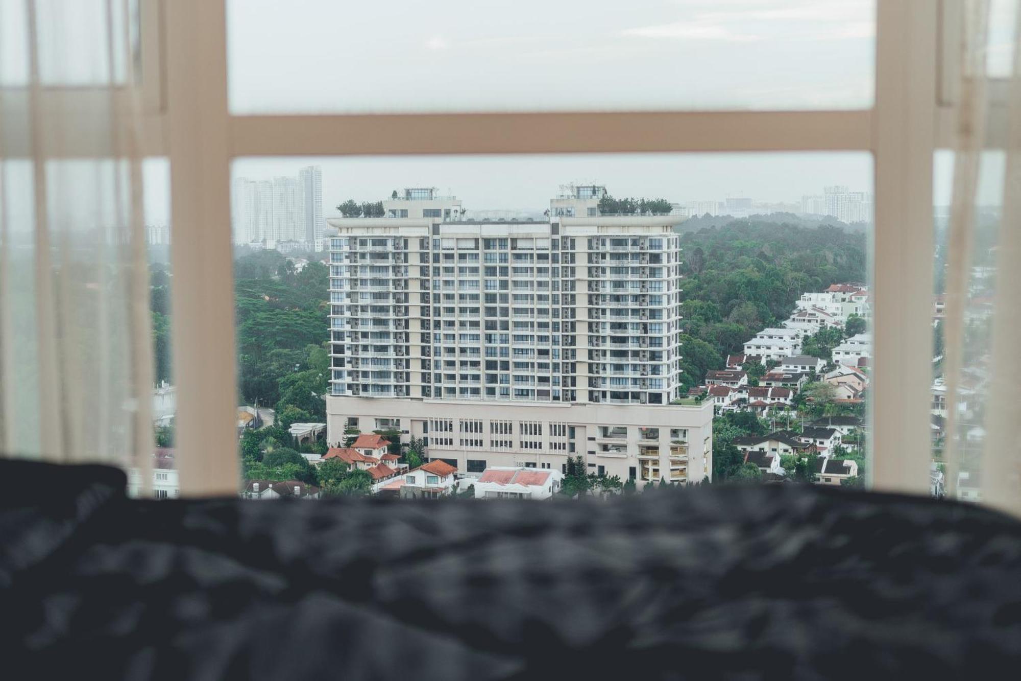 Paragon Residence 2Br4Pax Sleek Stay Nr Ciq Midvalley By Our Stay Джохор Бахру Екстериор снимка